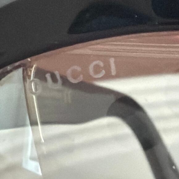 Gucci AUTHENTIC Gucci Crystal Cat Eye GGO118S mint condition main image 10